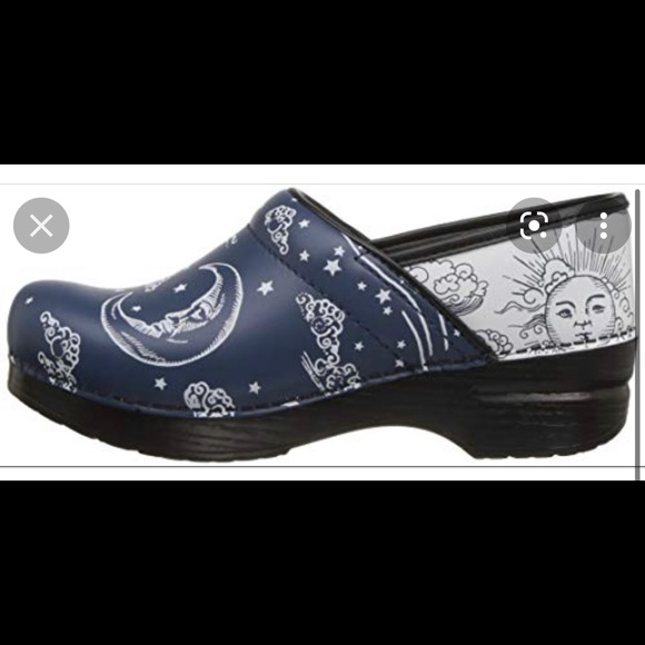 Dansko Shoes Iso I Am Looking For The Dansko Twin Pro Day And Night